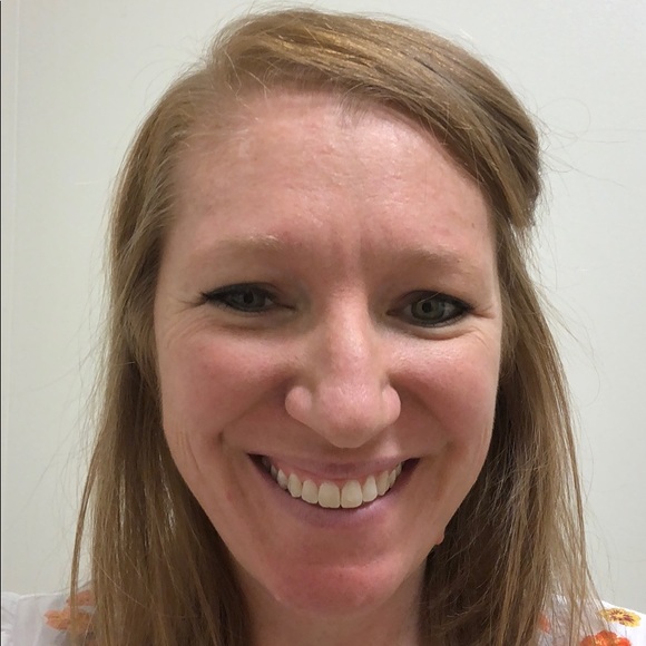 Meet your Posher, Amber - Picture 1 of 1